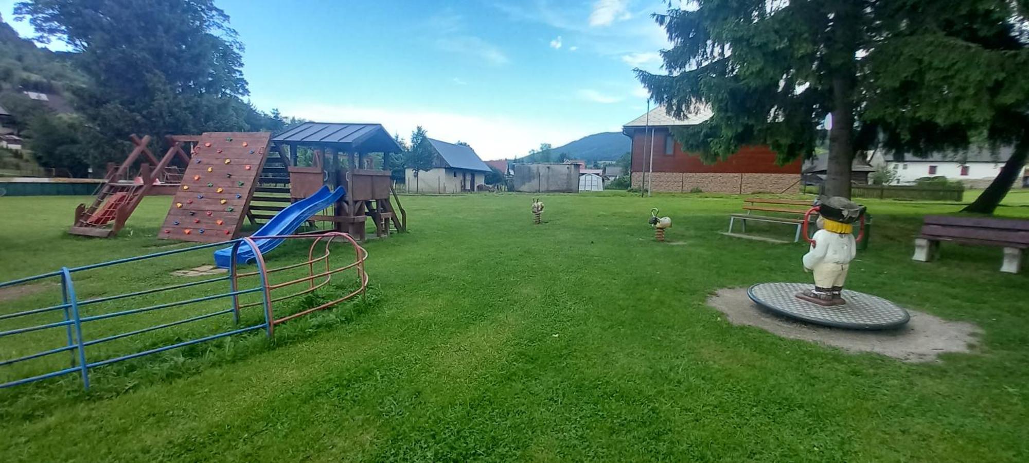 Penzión Zemianska kúria Dolny Kubin Exterior foto